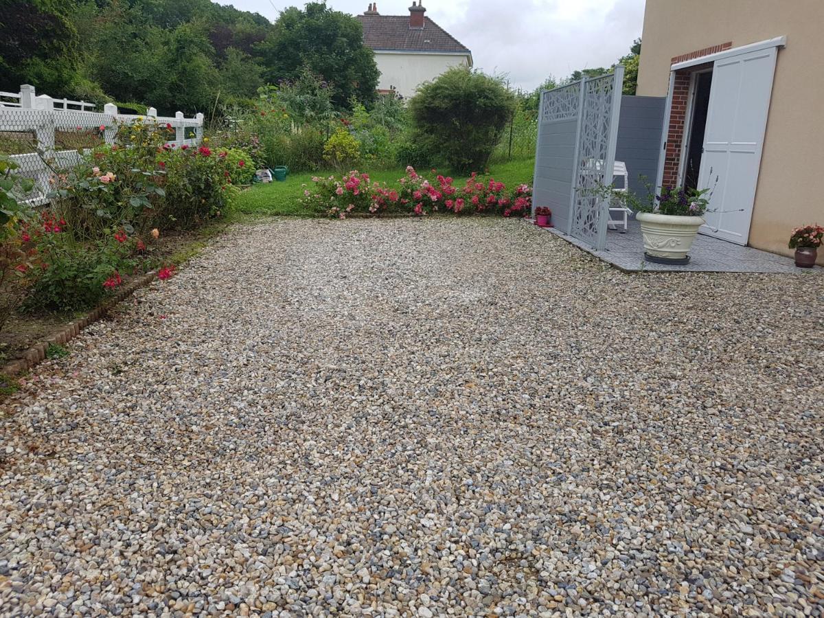 Les Lupins Bed & Breakfast Etretat Bagian luar foto